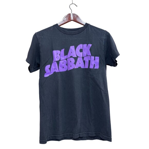 Black Sabbath T-Shirt Black/Purple Graphic Cotton Crew Neck Small - Picture 1 of 5